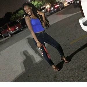 Meet your Posher, Ava